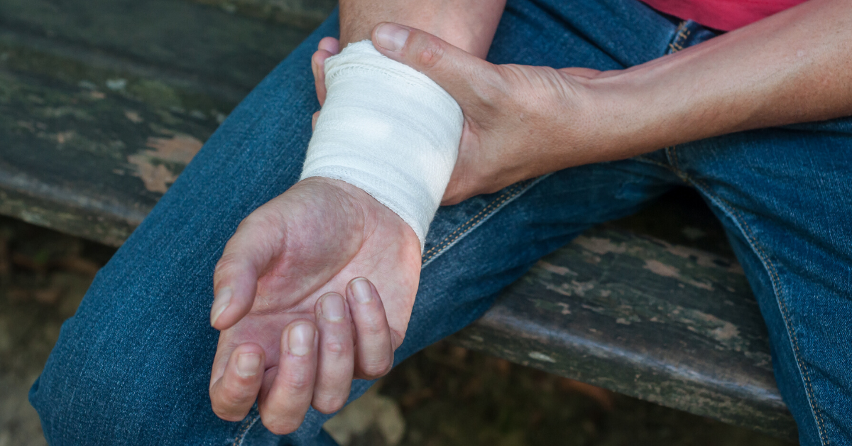 basic first aid for sprain or fracture